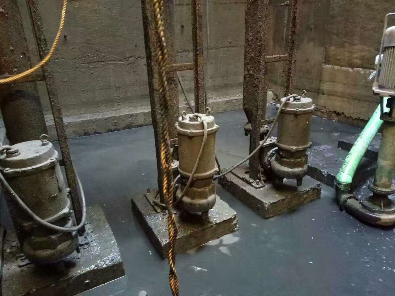 广河污水池清理